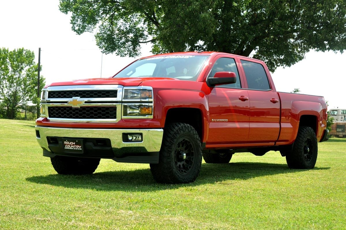 2 Inch Leveling Kit | Aluminum | Red | Chevy/GMC 1500 Truck (07-18) SUV (07-20)