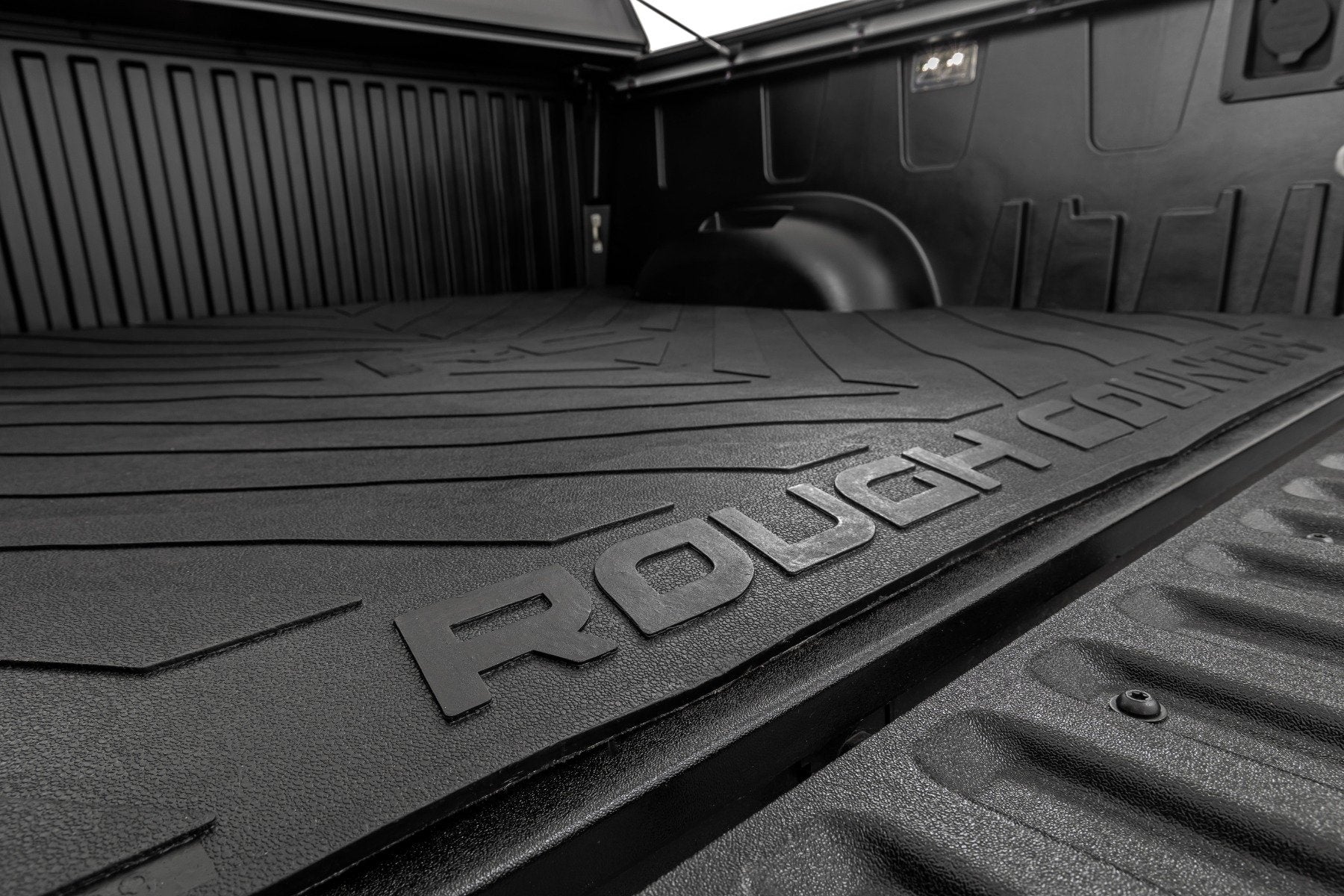 Bed Mat | 5'7" Bed | RC Logo | Toyota Tundra 2WD/4WD (2022-2025)