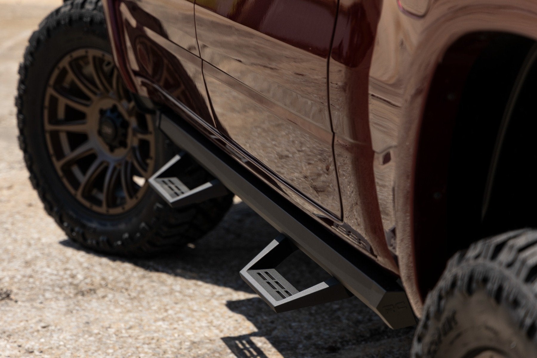SRL2 Adj Aluminum Step | Crew Cab | Ram 1500 (19-25)/1500 TRX (21-24) 