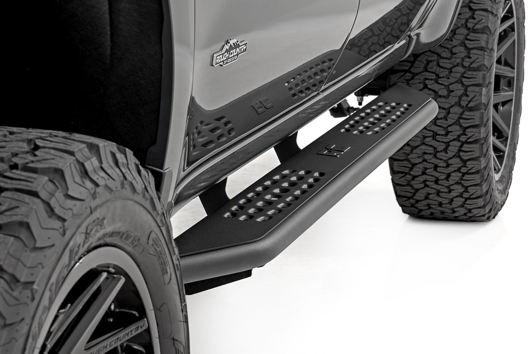 OV2 Running Boards | Side Step Bars | Crew Cab | Chevy/GMC 1500/2500HD (19-25 & Classic)