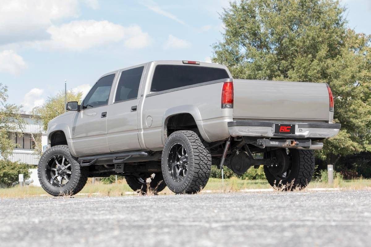 6 Inch Lift Kit | 8-Lug | M1 | Chevy 3/4-Ton Suburban/C2500/K2500 Truck/C3500/K3500 Truck (88-00)