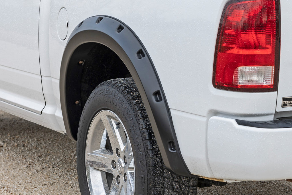 Pocket Fender Flares | PS2 Bright Silver Metallic | Ram 1500 2WD/4WD (10-18 & Classic)