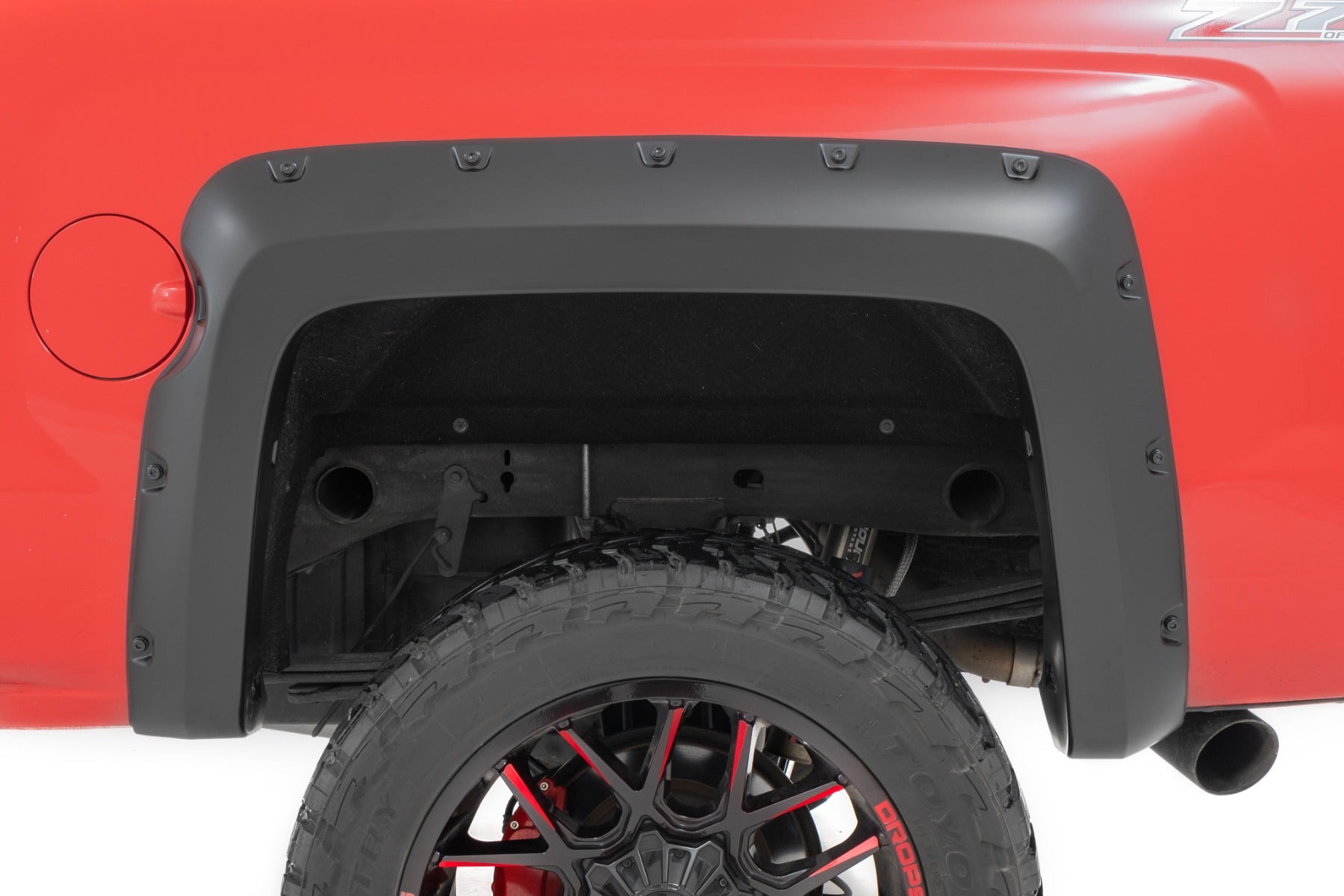 Pocket Fender Flares | 6'7" & 8' Bed | GJI Shadow Gray | Chevy Silverado 1500 (14-18)/2500HD
