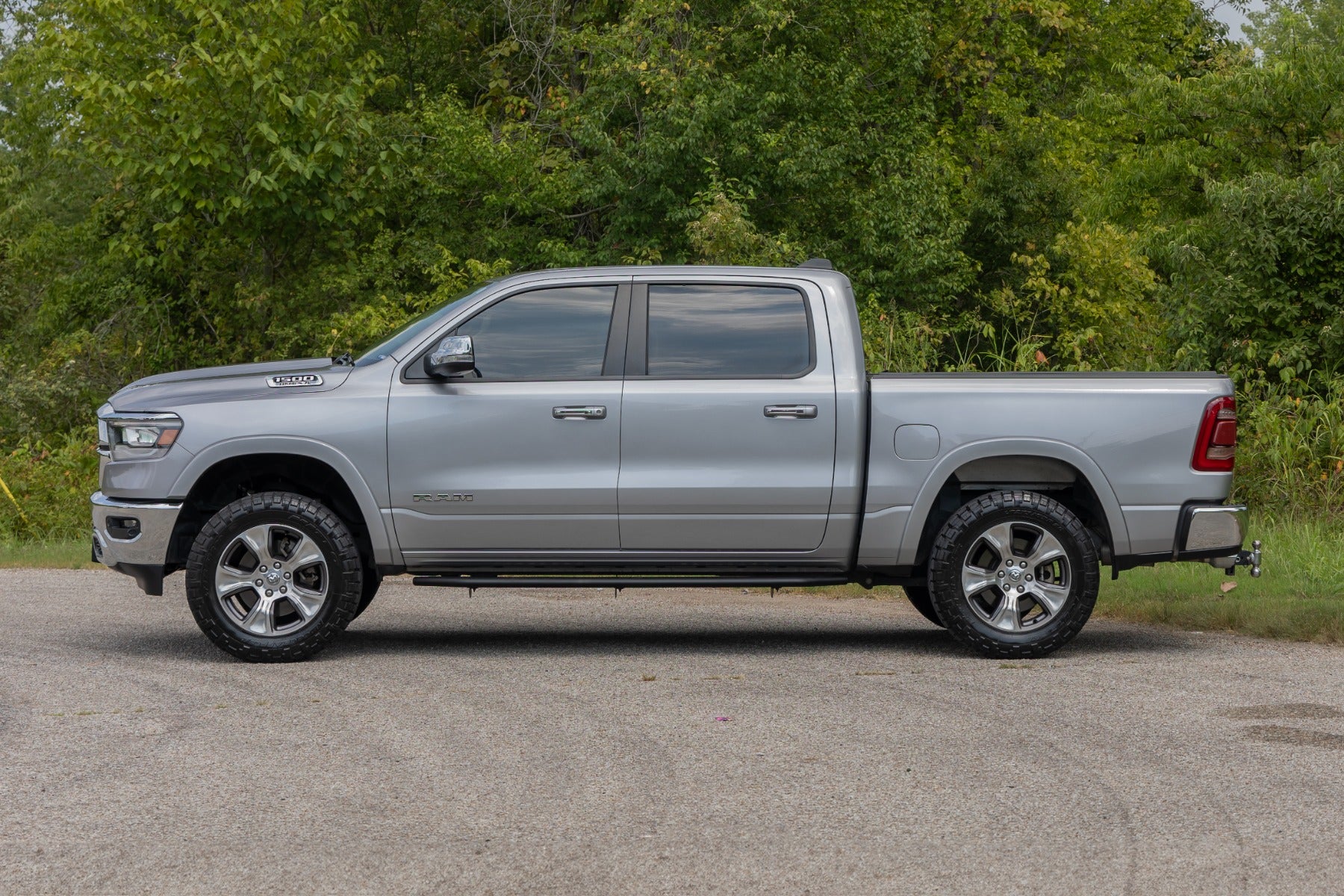 OV2 Running Boards | Side Step Bars | Crew Cab | Ram 1500 (19-25)/1500 TRX (21-24) 