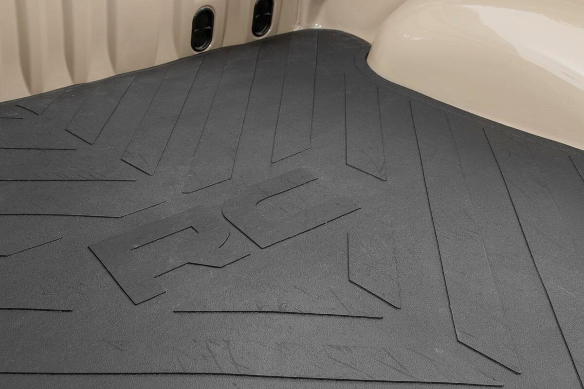 Bed Mat | 6'7" Bed | RC Logo | Chevy/GMC Sierra/Silverado 1500 (19-25) 