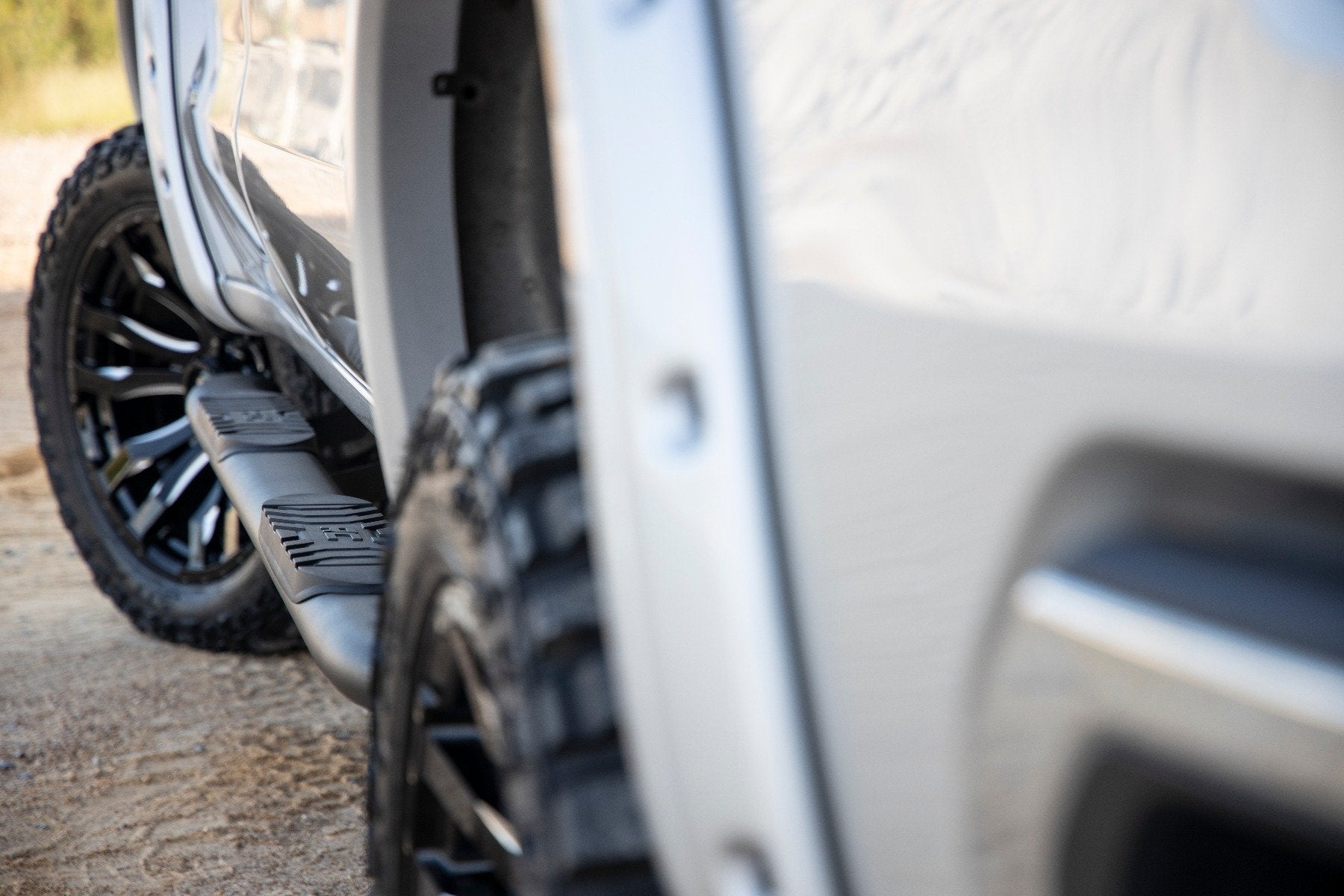 Oval Nerf Step | Crew Cab | Chevy/GMC 1500/2500HD/3500HD (19-25 & Classic)